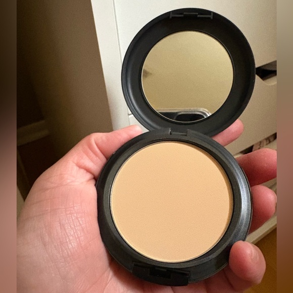 MAC Studio Fix Powder Plus Foundation C3 Band New Never Used. - Picture 11 of 13